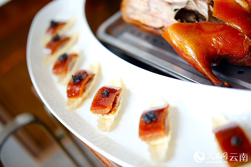 半江漁火。莊志斌攝