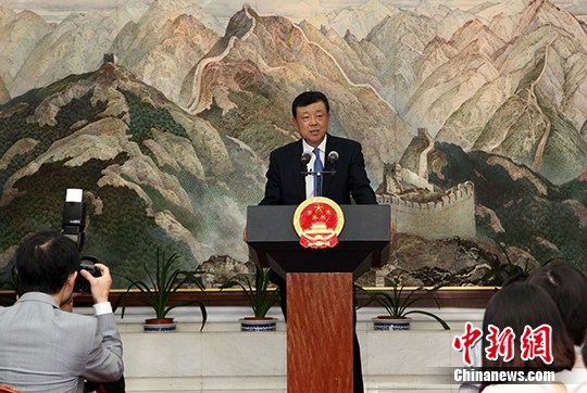 圖為中國駐英國大使劉曉明。 <a target='_blank'  _fcksavedurl='http://www.chinanews.com/'></table>中新社</a>記者 周兆軍 攝
